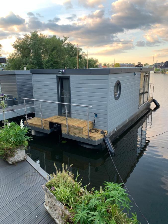 New Houseboat 2 Bedrooms Zwartsluis Exterior photo